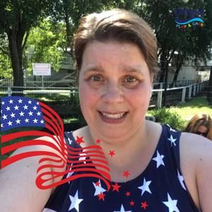 Meet your Posher, Laurie